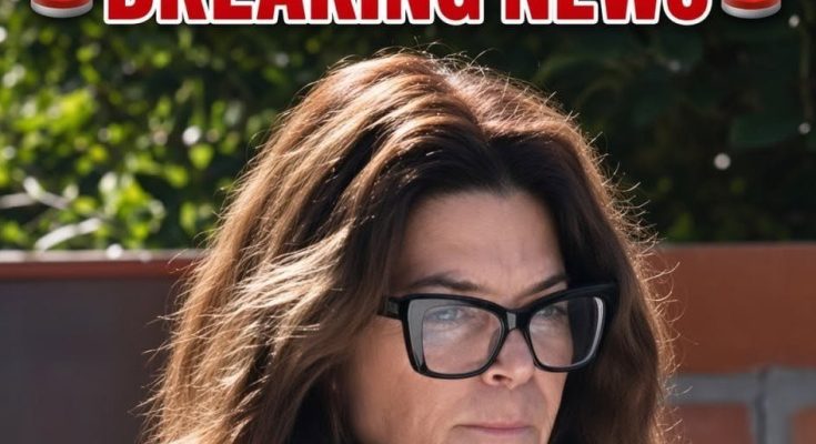 woman breaking news alert