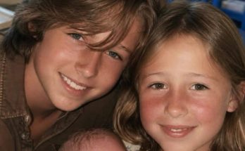 two smiling children portrait