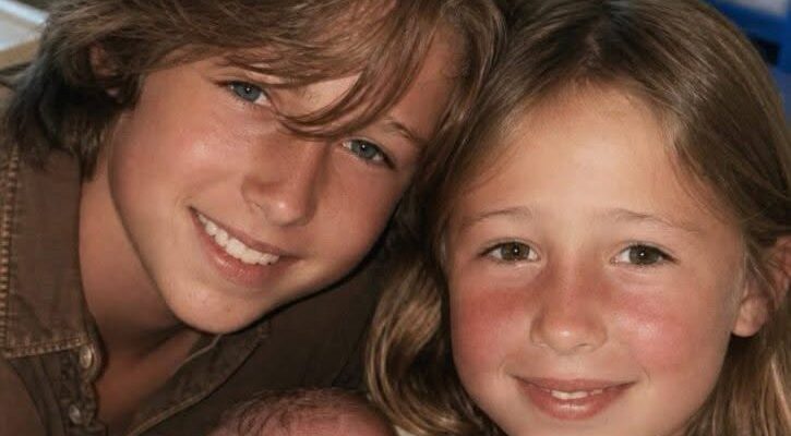two smiling children portrait